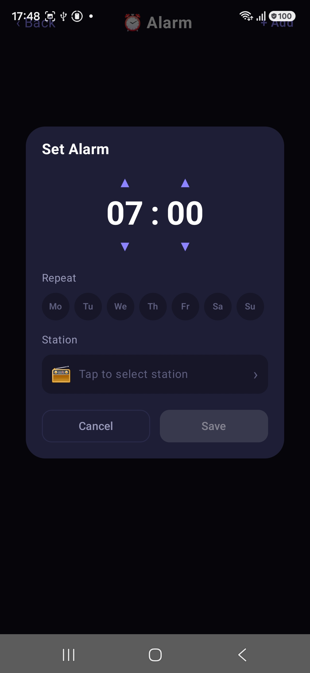 Set Alarm dialog with time picker, repeat days Monday to Sunday and radio station selection